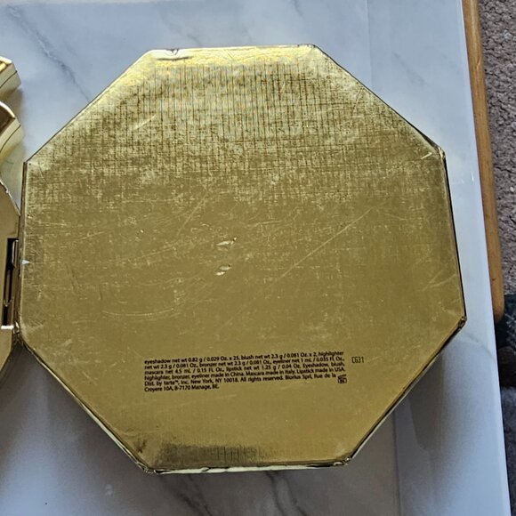 Tarte Lot-PINEAPPLE OF MY EYE & SWEET ESCAPE Palettes - Picture 9 of 10